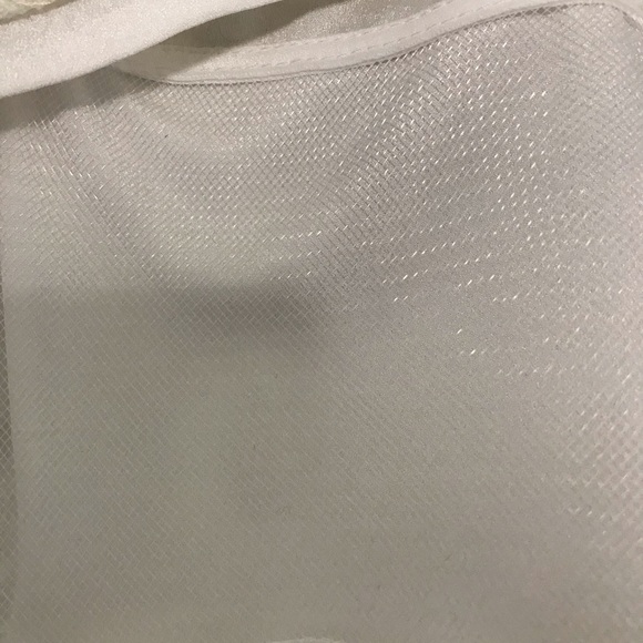 Beautiful white lace Dress - Picture 12 of 16